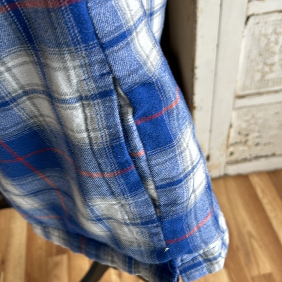 Field & Forest blue gray red plaid sherpa lined insulated snap flannel jacket - Picture 5 of 16
